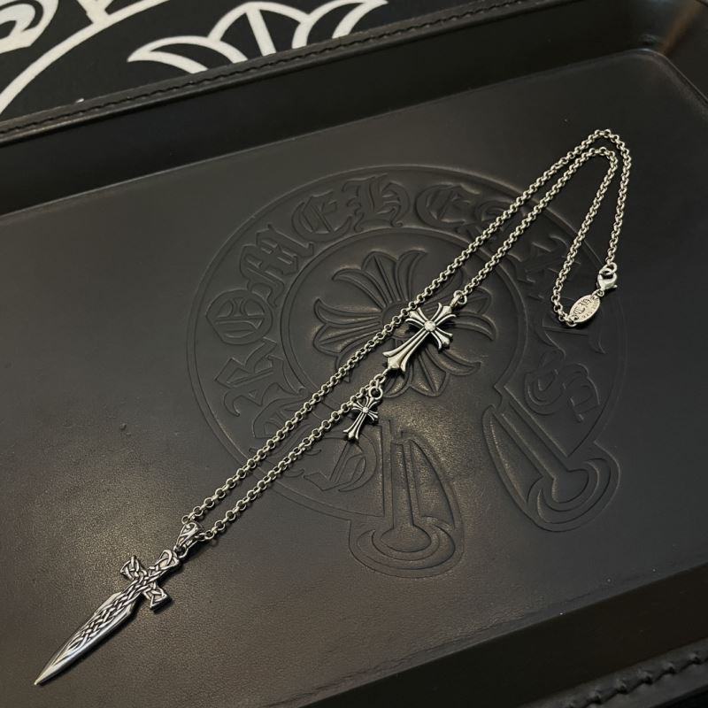 Ch*0me He**ts necklaces